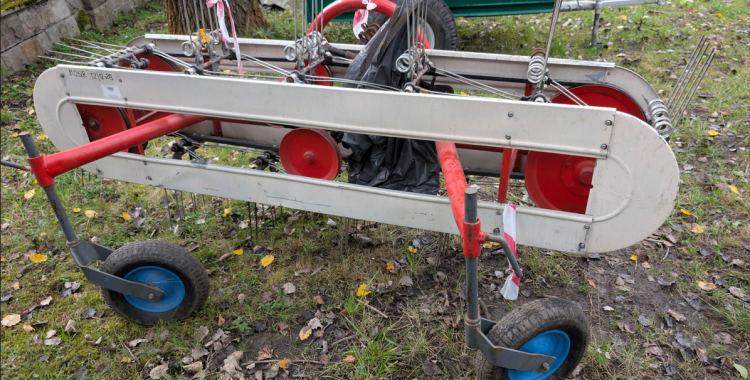 OGŁOSZENIE O SPRZEDAŻY MASZYN I URZĄDZEŃ